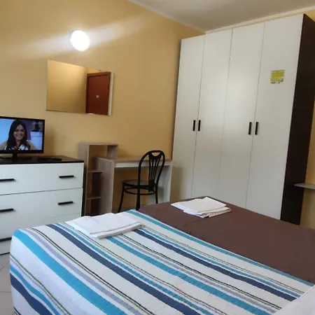 아파트 Complesso Turistico Aurora -